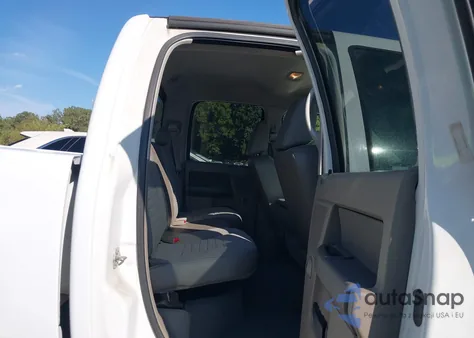 2008 Dodge Ram 1500 Slt z USA, uszkodzony, nr VIN 1D7HA18208S599967